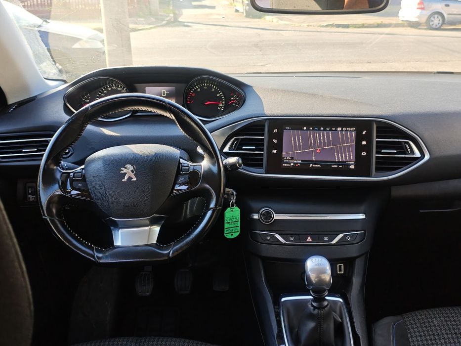 Peugeot 308 Facelift, an 2018, Euro 6, Benzina Turbo 1.2 130 cp
