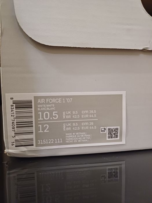 ЧИСТО НОВИ! Nike Air Force 1 07
