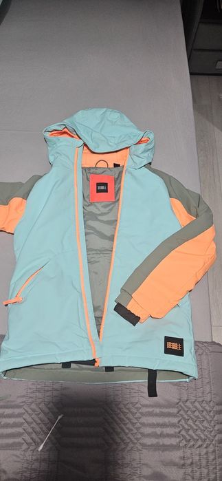 Costum de schi O'Neill pt.fete 12/13 ani (152 cm)