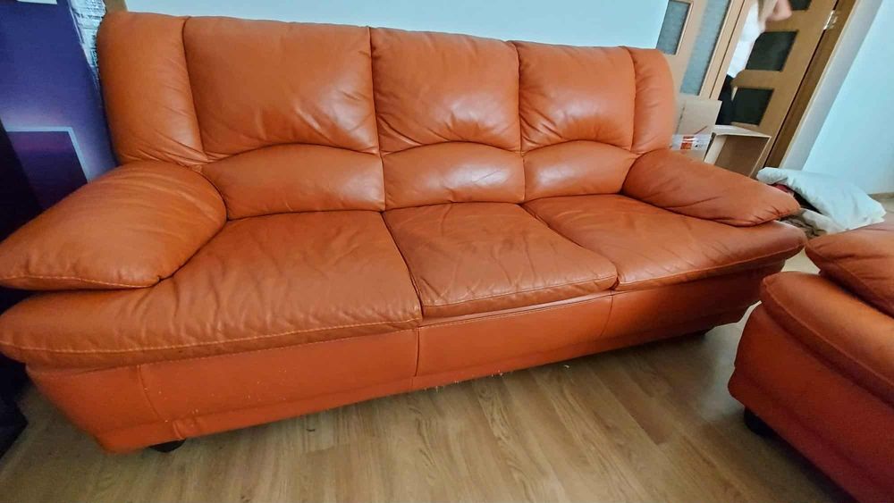Canapele 3 locuri ,extensibila piele ecologica