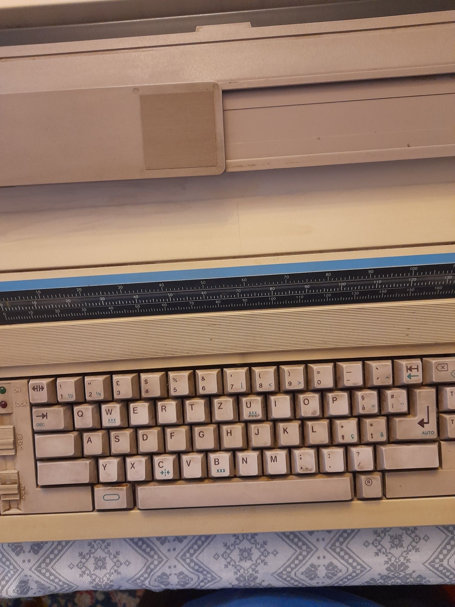 Mașina de scris electronica RX XEROX 6001