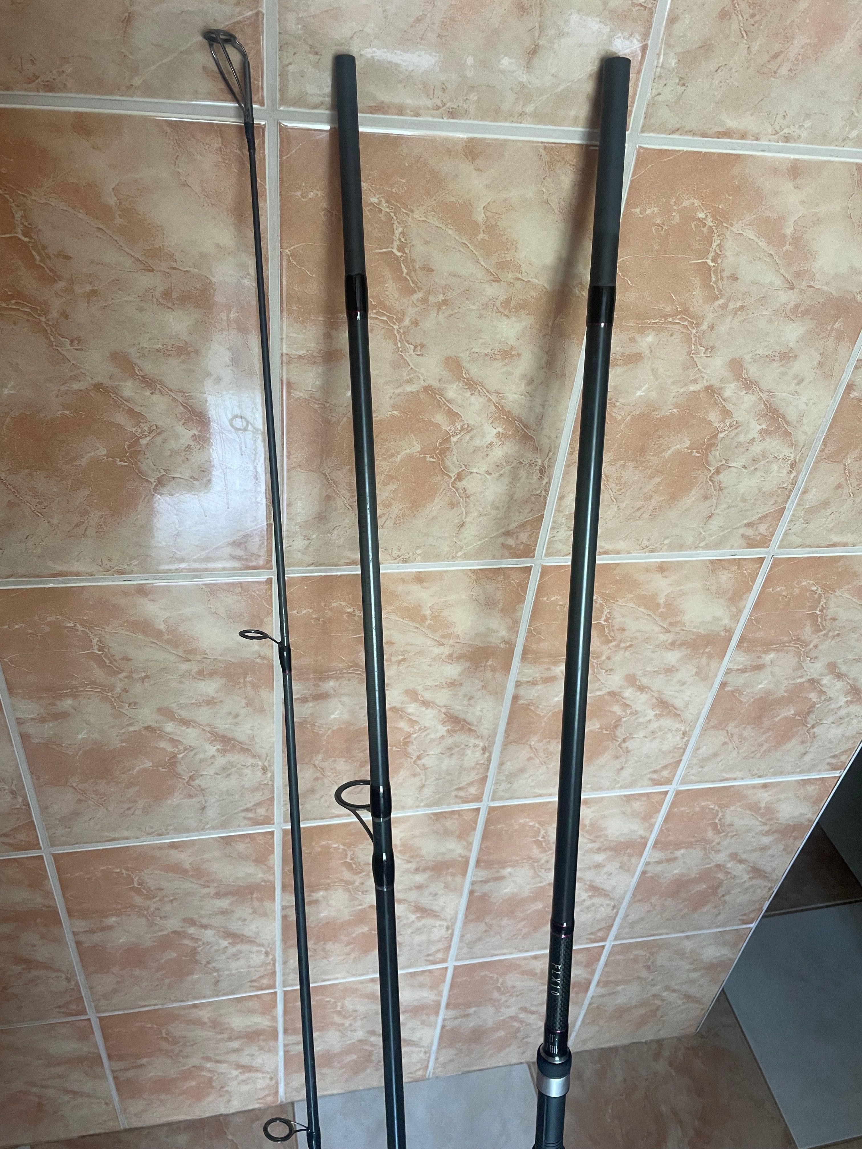De vânzare 5 lansete Flx 10 model 2023 3.90 , 3.75lb , 3 segmente
