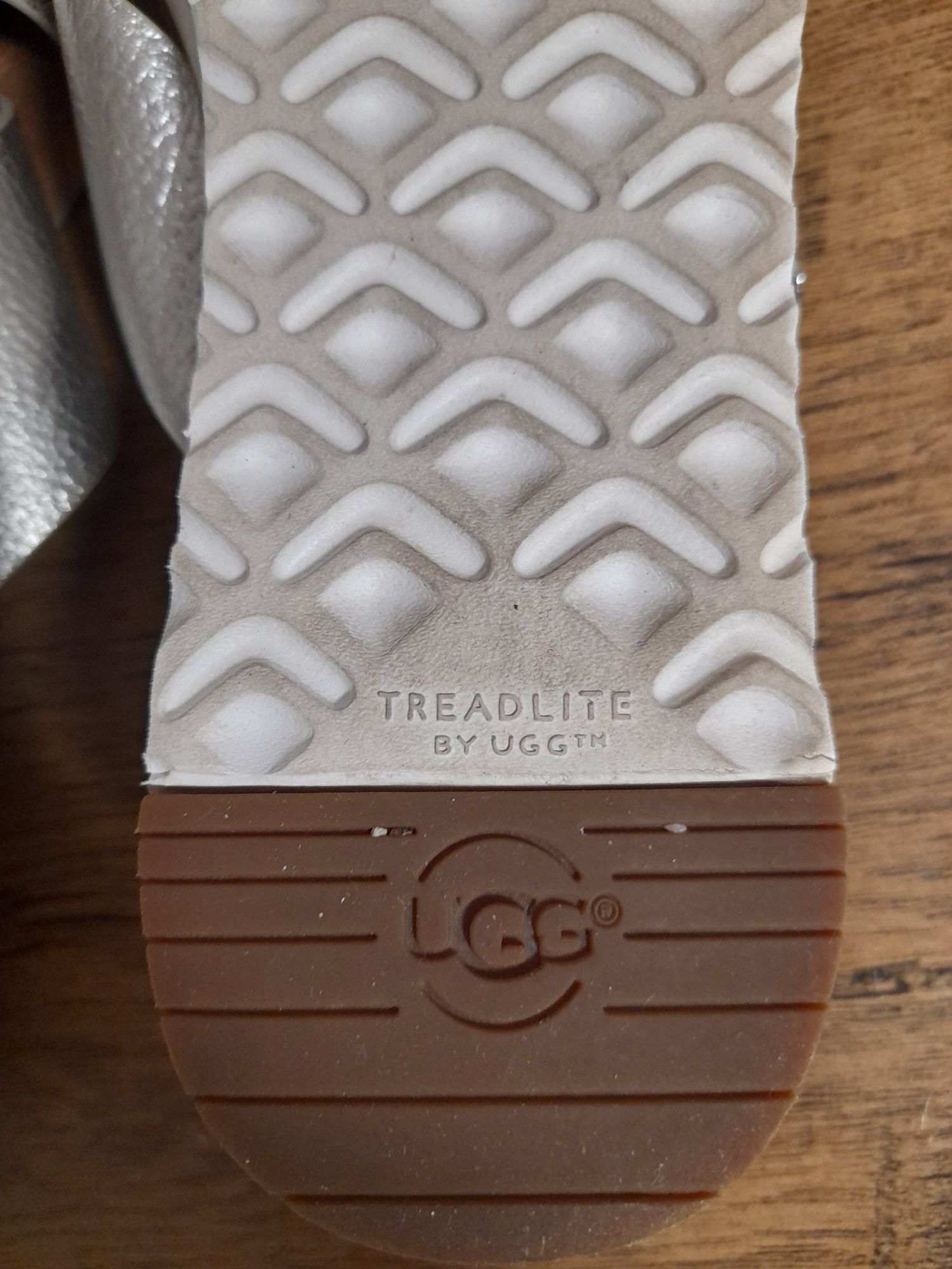 UGG Kari дамски чехли 41 номер.