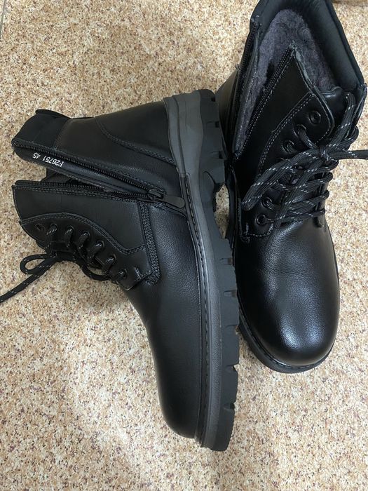 Срочно  зимние   новые  мужские  сапоги  продам .