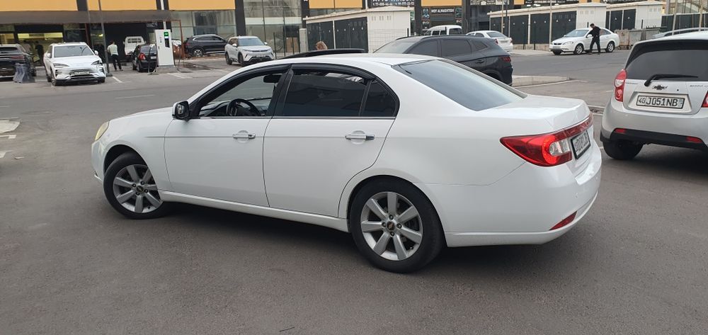 Chevy Epica 2.0 white-рассрочку!!!