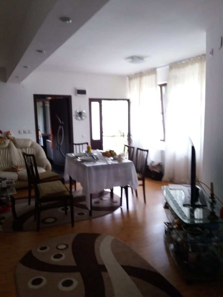 Vand casa Alexandria zona centrala