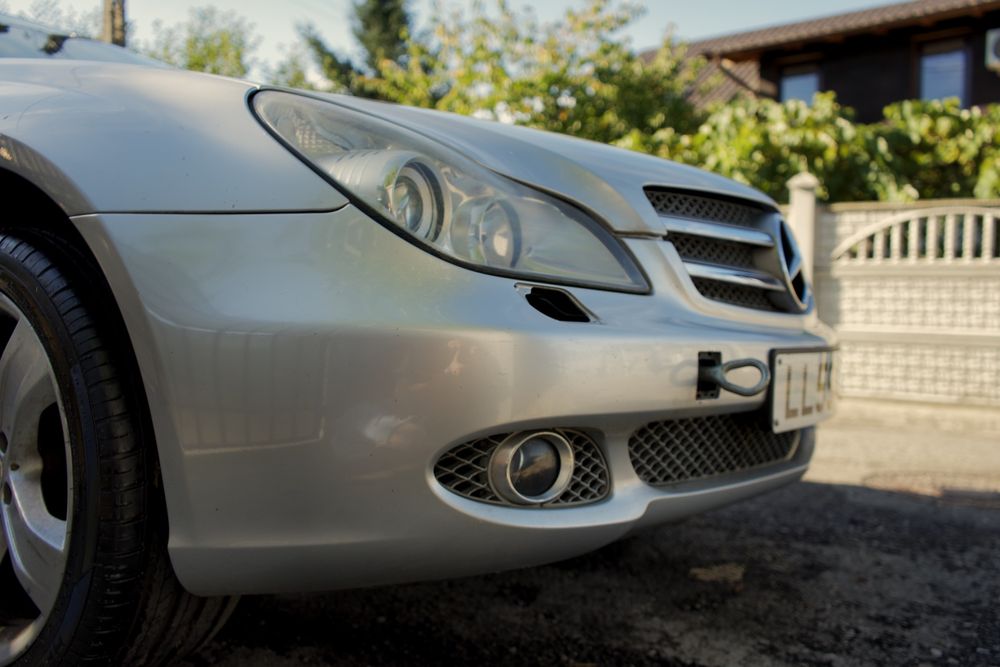 Bara masca fata Mercedes CLS W219 FACELIFT originala far stop parbriz