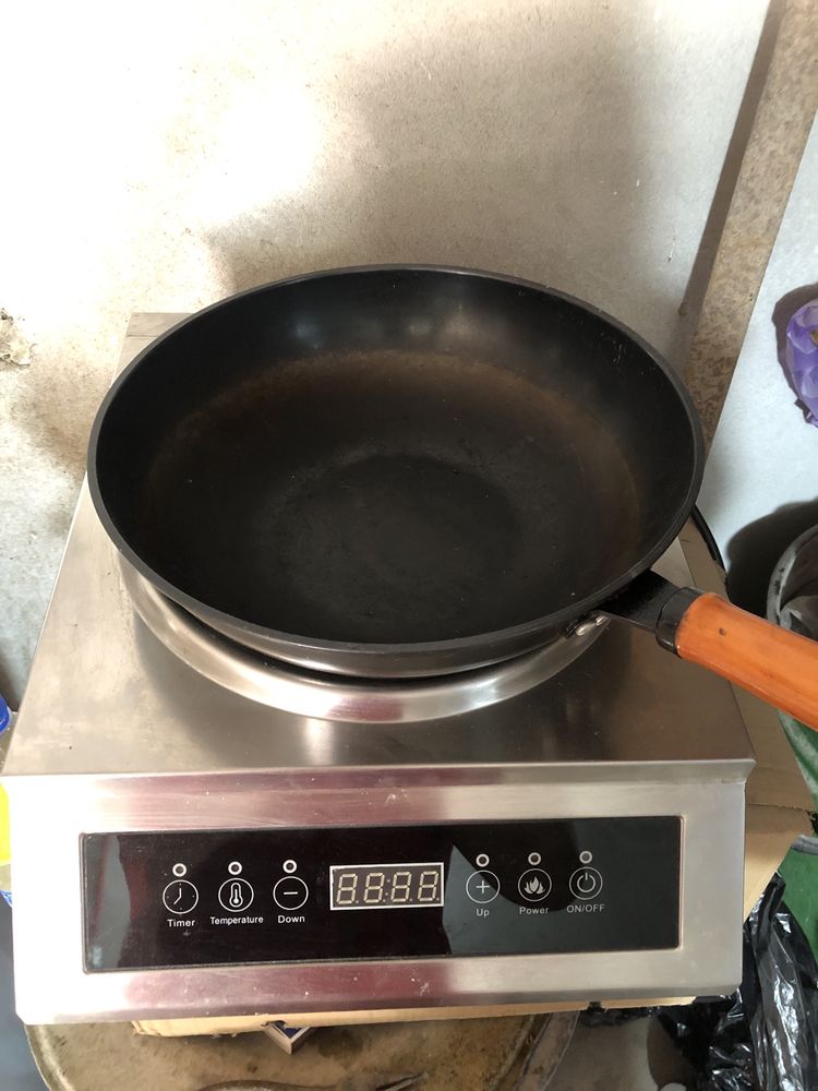 Конвекционная плита Wok