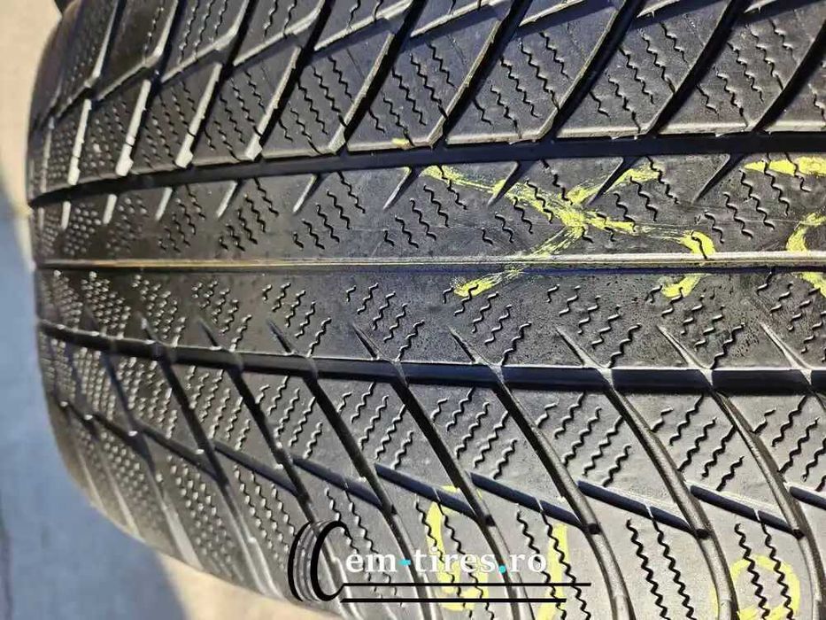 SET 4 Anvelope Iarna 245/50 R19 BRIDGESTONE Blizzak ras