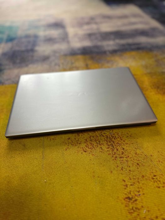 laptop Asus Vivobook 14, ryzen 3