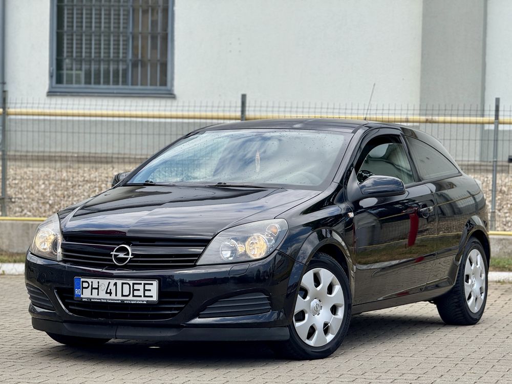 Opel Astra GTC Benzina
