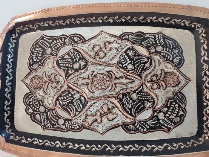 Superba tava ,platou cu sistem de agățat pe perete sau servit ceai din