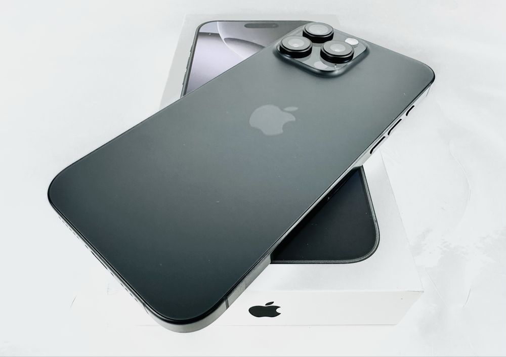 Apple iPhone 16 Pro 256GB Black Titanium КАТО НОВ! Гаранция!