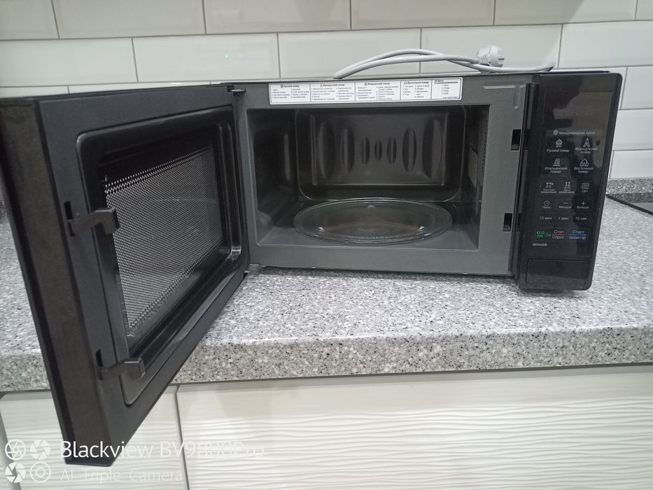 Микроволновка LG.