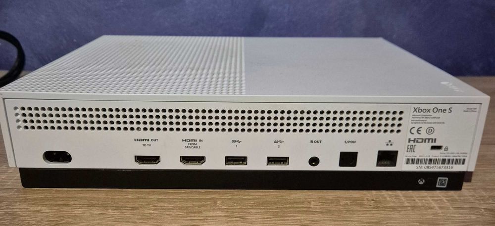 Xbox one s 512gb.