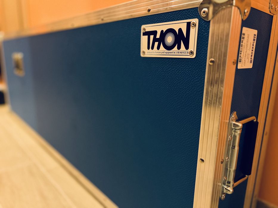 Yamaha Motif XS8 НОВ! + Thon Hard Case