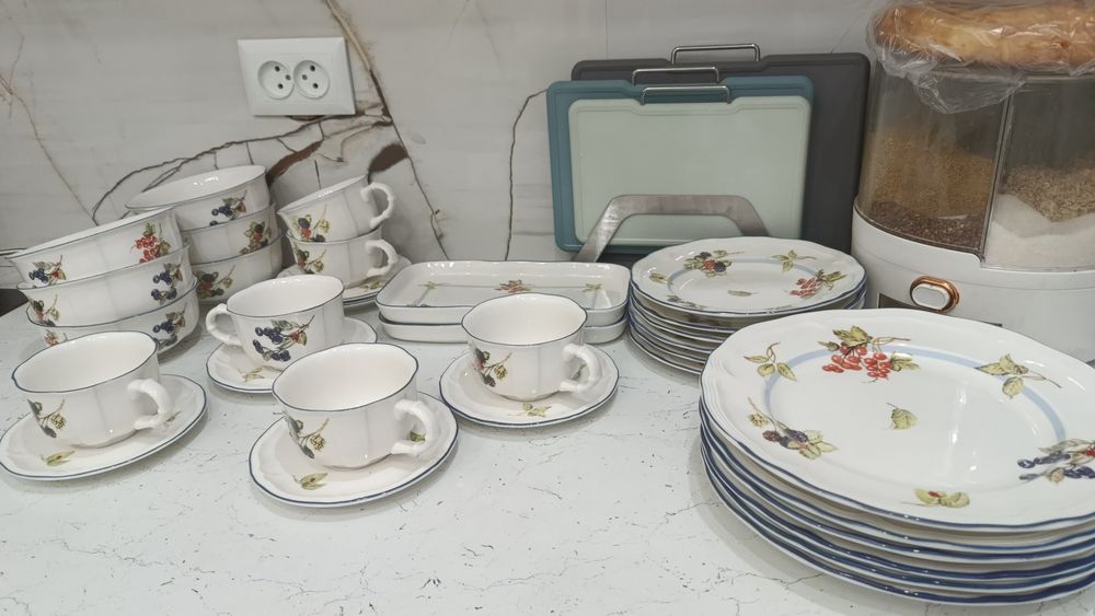 Продам сервиз новый , в упаковке