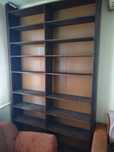 Vand biblioteca din lemn