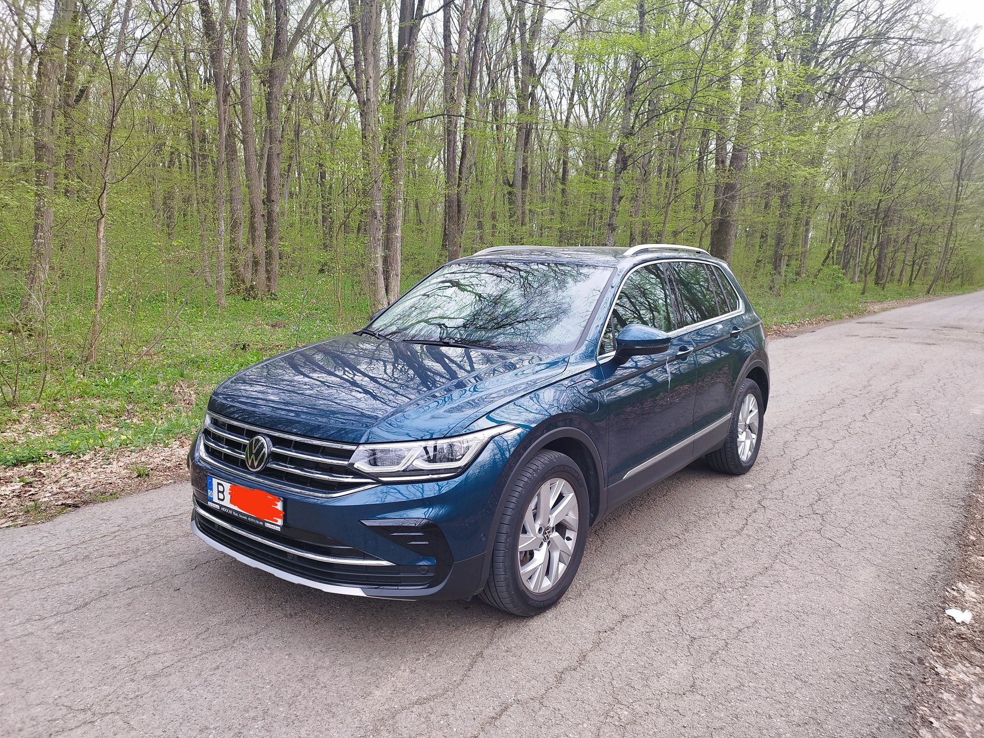 Tiguan e-hybrid ,plug-in, 245 cp( benzina+ electric)