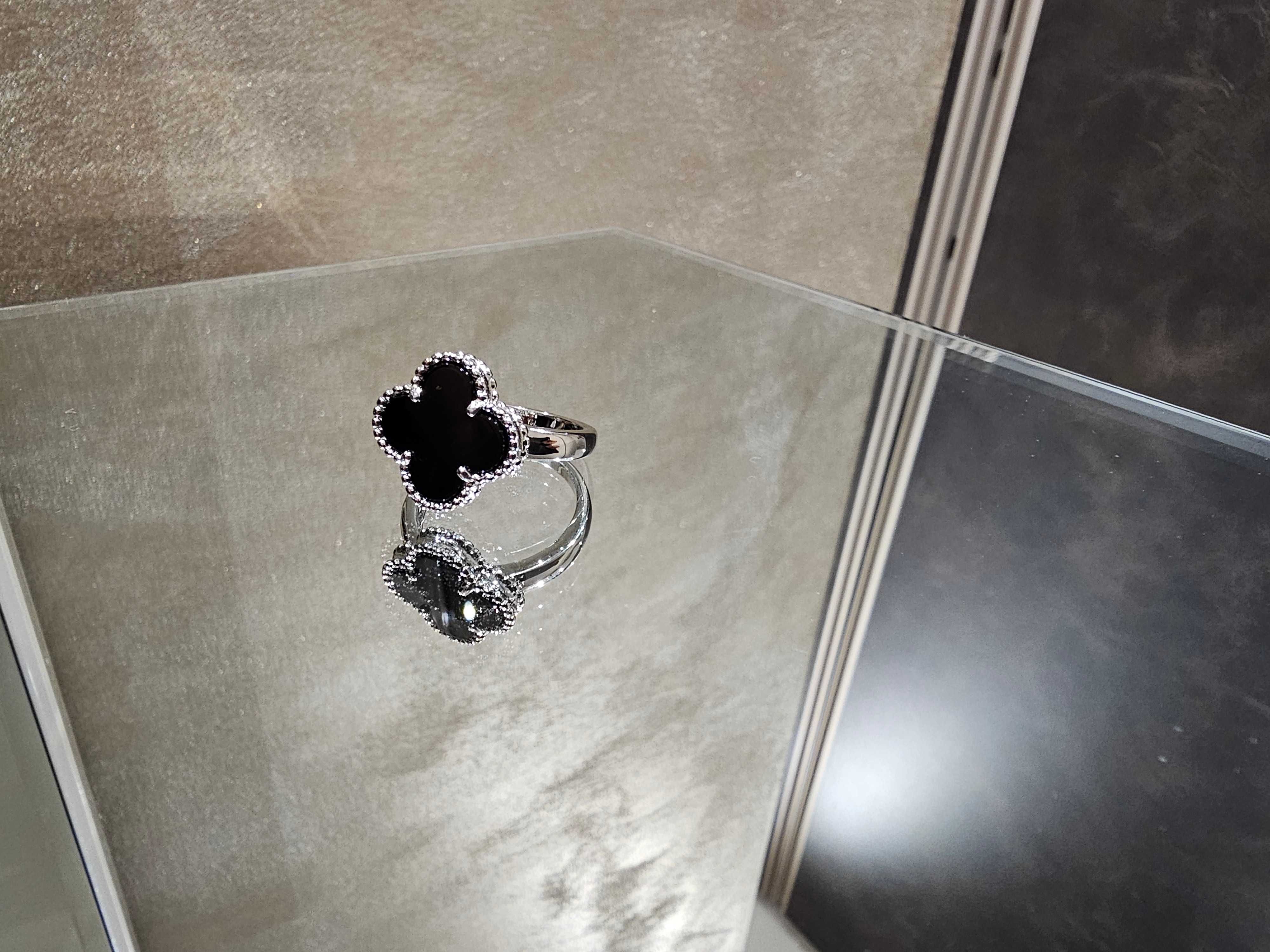Van Cleef & Arpels VCA Silver Onyx Alhambra Clover Дамски Пръстен