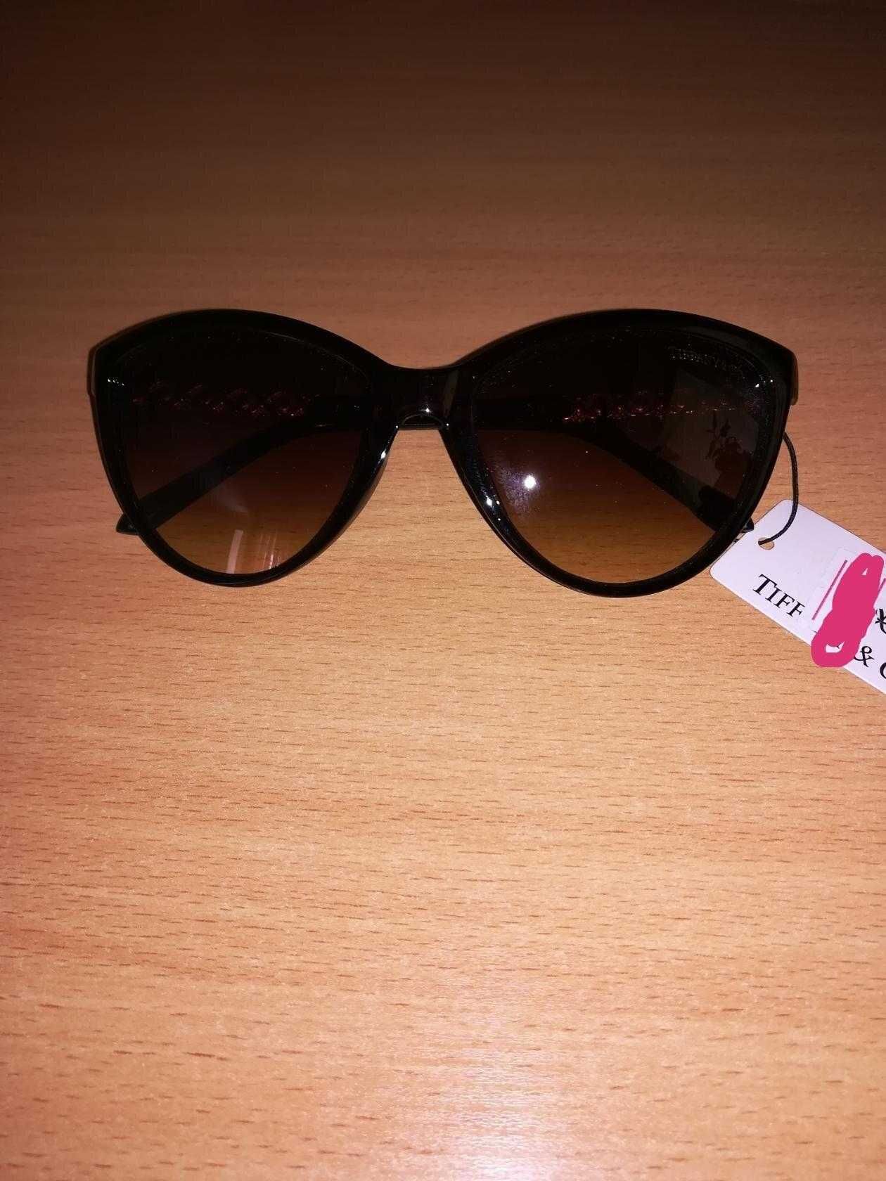 НОВЫЕ солнечные очки Tiffany коричневые со стразами