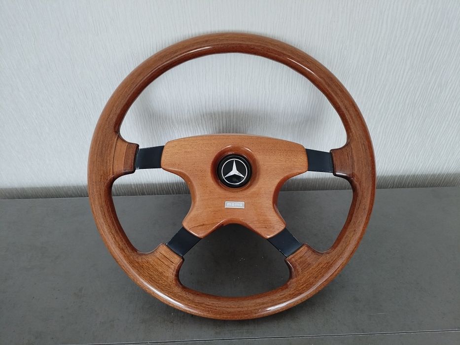 Руль MOMO на Мерседес