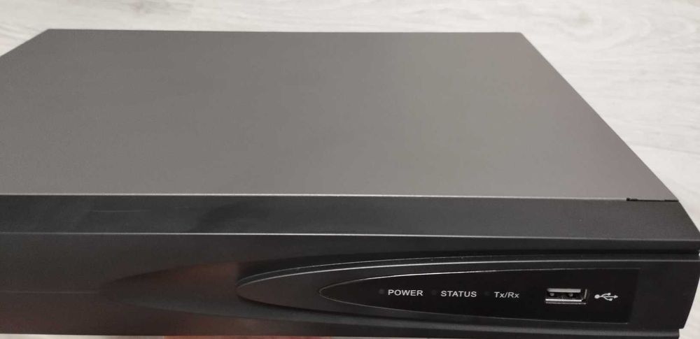 Nvr Hikvision DS-7604NI-K1(B)