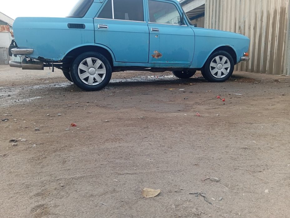 Машина сотилади факат нахт 15милйон сом