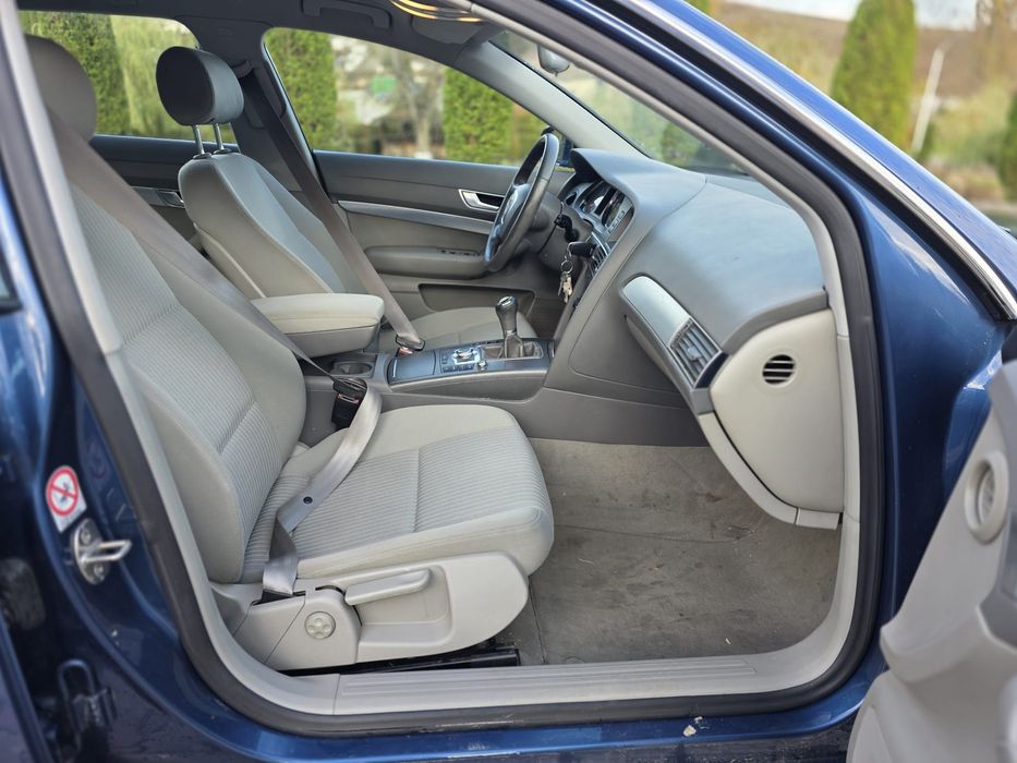 Vând Audi A6 C6 2.7