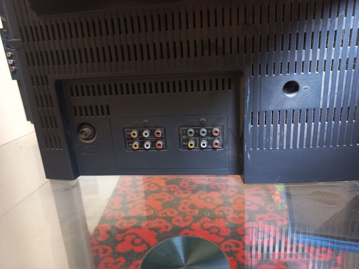 Lg televizor sotiladi