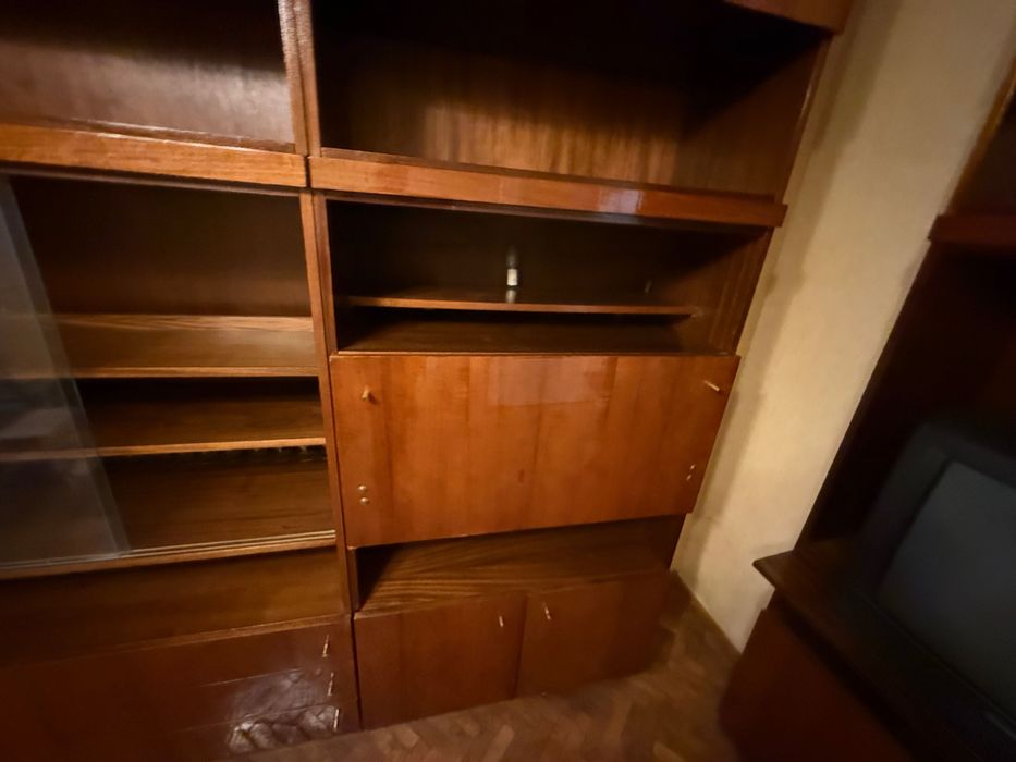 Ретро холна секция с модул за телевизор