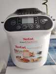 Mașina de făcut pâine Tefal, defectă