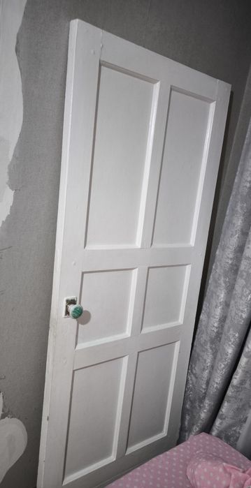 Продам межкомнатную дверь, 5.000 тг, самовывоз.