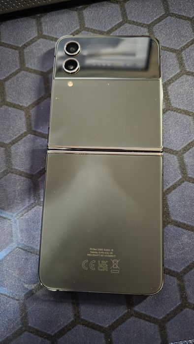 Samsung z flip 4