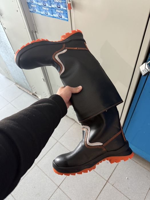 продам фуфайка( куртка и зимние сапошки