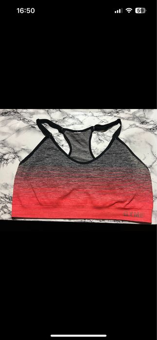 Bustieră sport. Mărimea poate fi diferită!