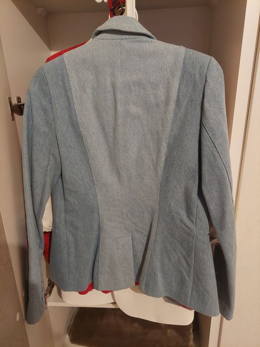 Блейзер Алеса 200 лв.