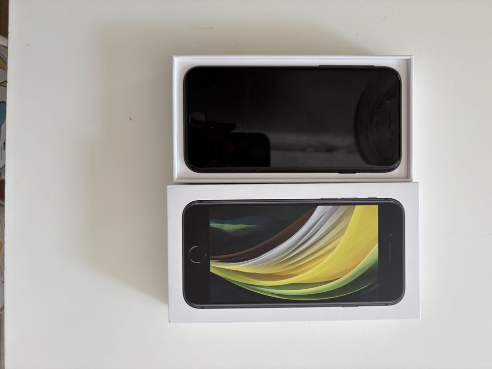 Iphone SE 2020 - 128 GB - Black
