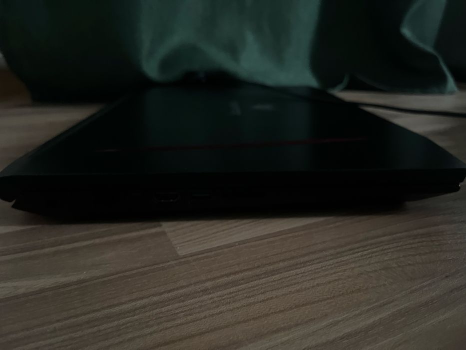 Laptop gaming Acer Predator Helios 300 PH317-51, i7,GTX 1060, 16GB RAM