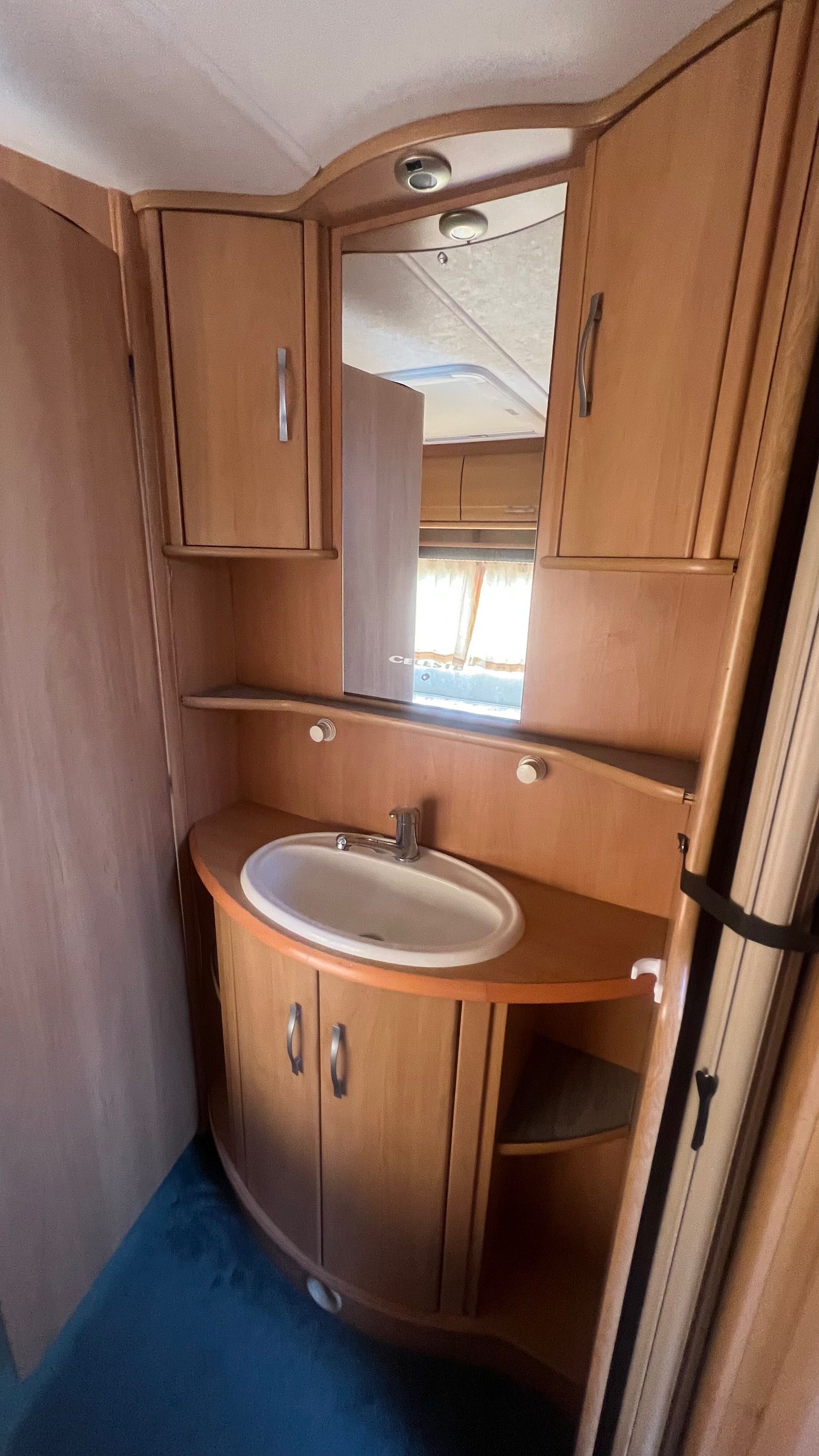 Каравана Swift Celeste 18/4