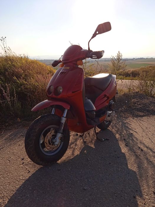 Scuter 50cc Beta Quadra