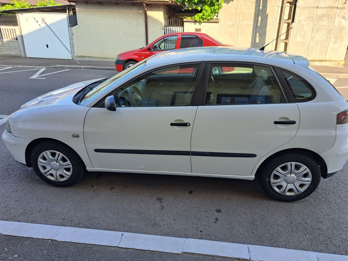 Vând seat ibiza foarte economic