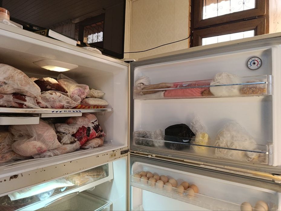 Holadelnik sotiladi boʻyi 1.85 eni 85 litr 580 obyoʻm