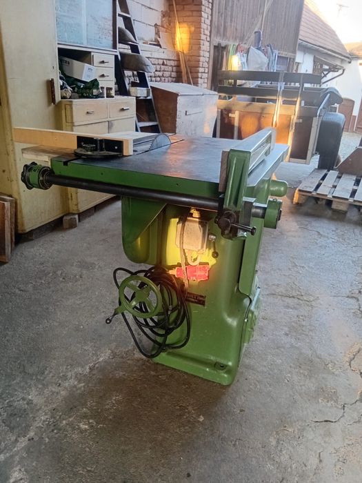 circular trifazic tîmplărie