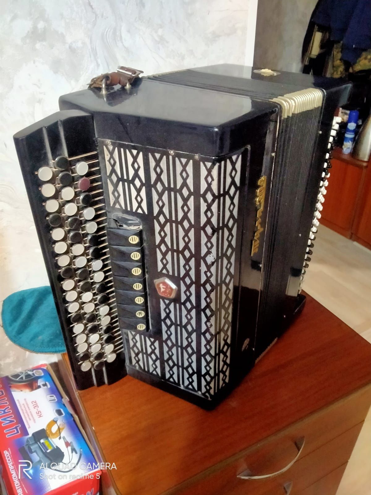 Продам баян "Тула 304"