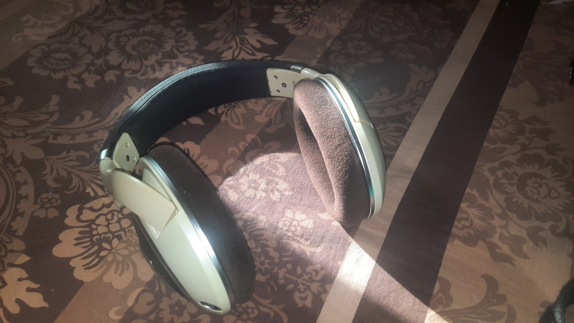 Casti sennheiser HD599 Ivory