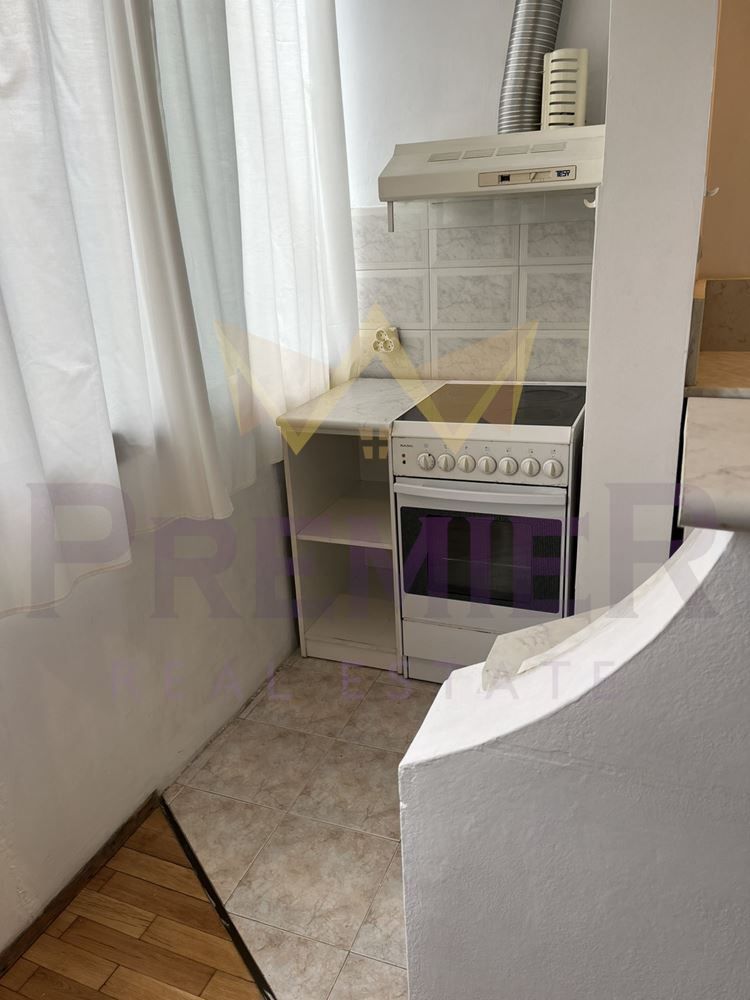 Дава се под наем Двустаен апартамент в Варна, Младост 1 - 58 кв.м за 382.5 € - Снимка #10