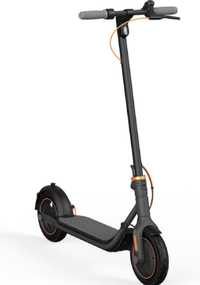 Продам  Электросамокат Ninebot KickScooter F40