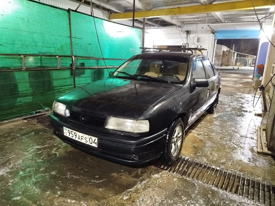 Продам Опель вектра 1.8