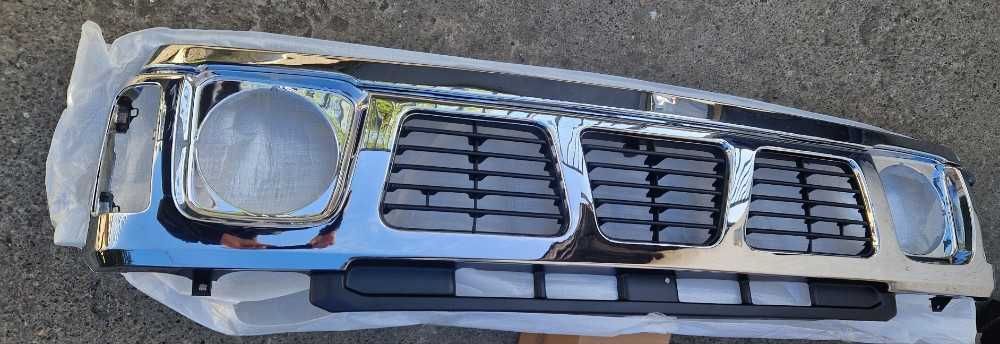 GRILA fata NISSAN PATROL Y60 / masca radiator FULL CROM (1989-1997)